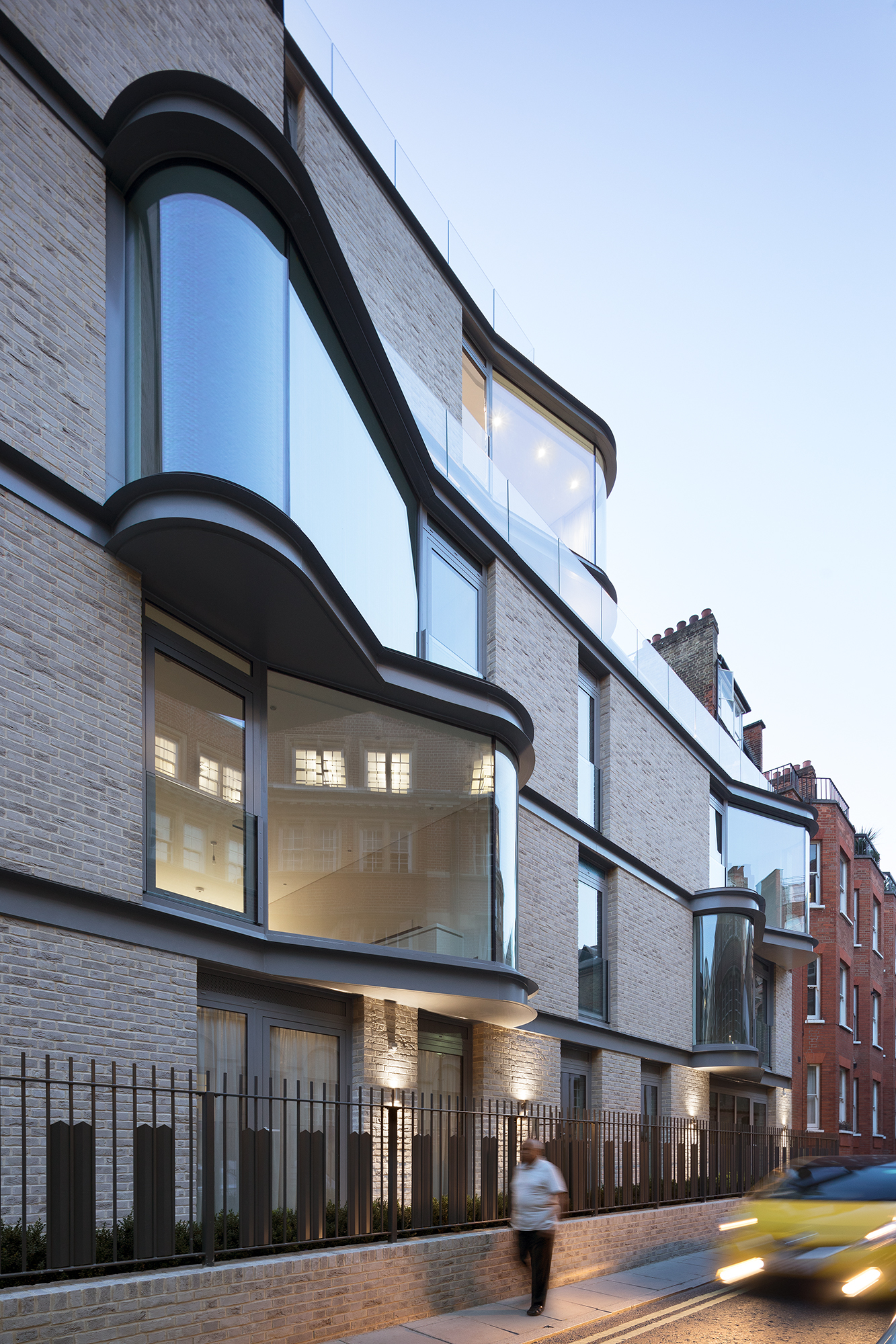 Gallery of IV Castle Lane Apartments / DROO 5