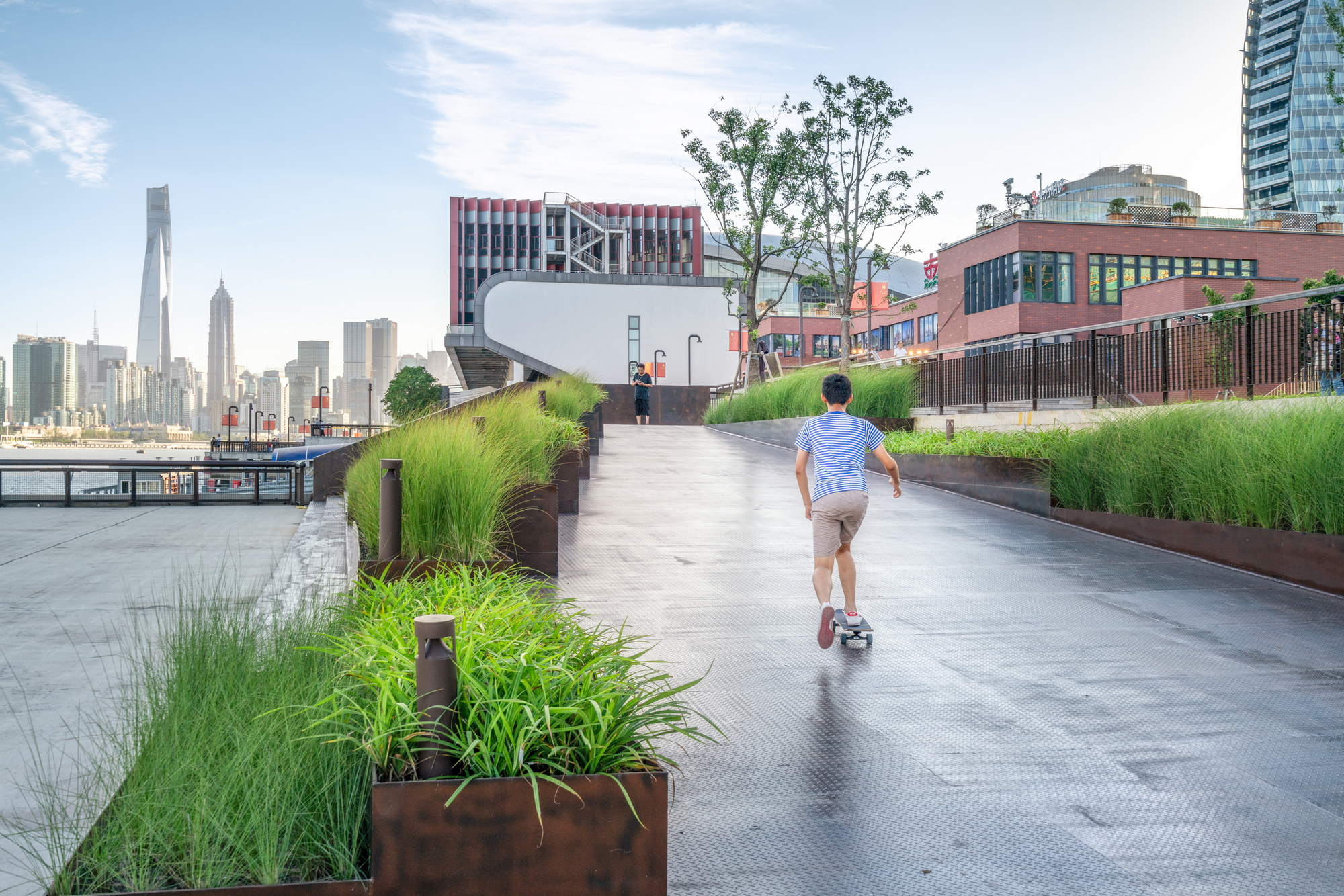 Gallery of Yangpu Riverfront South Section Phase II / DA Landscape