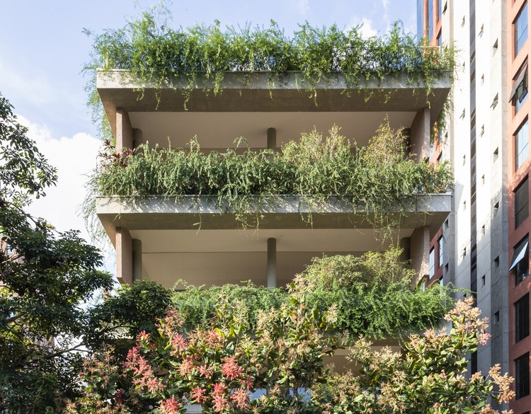 Lorena Building / Ricardo Chahin + Lucia Manzano Arquitetura + Paisagismo - More Images