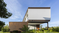 Casa BT / Taguá Arquitetura