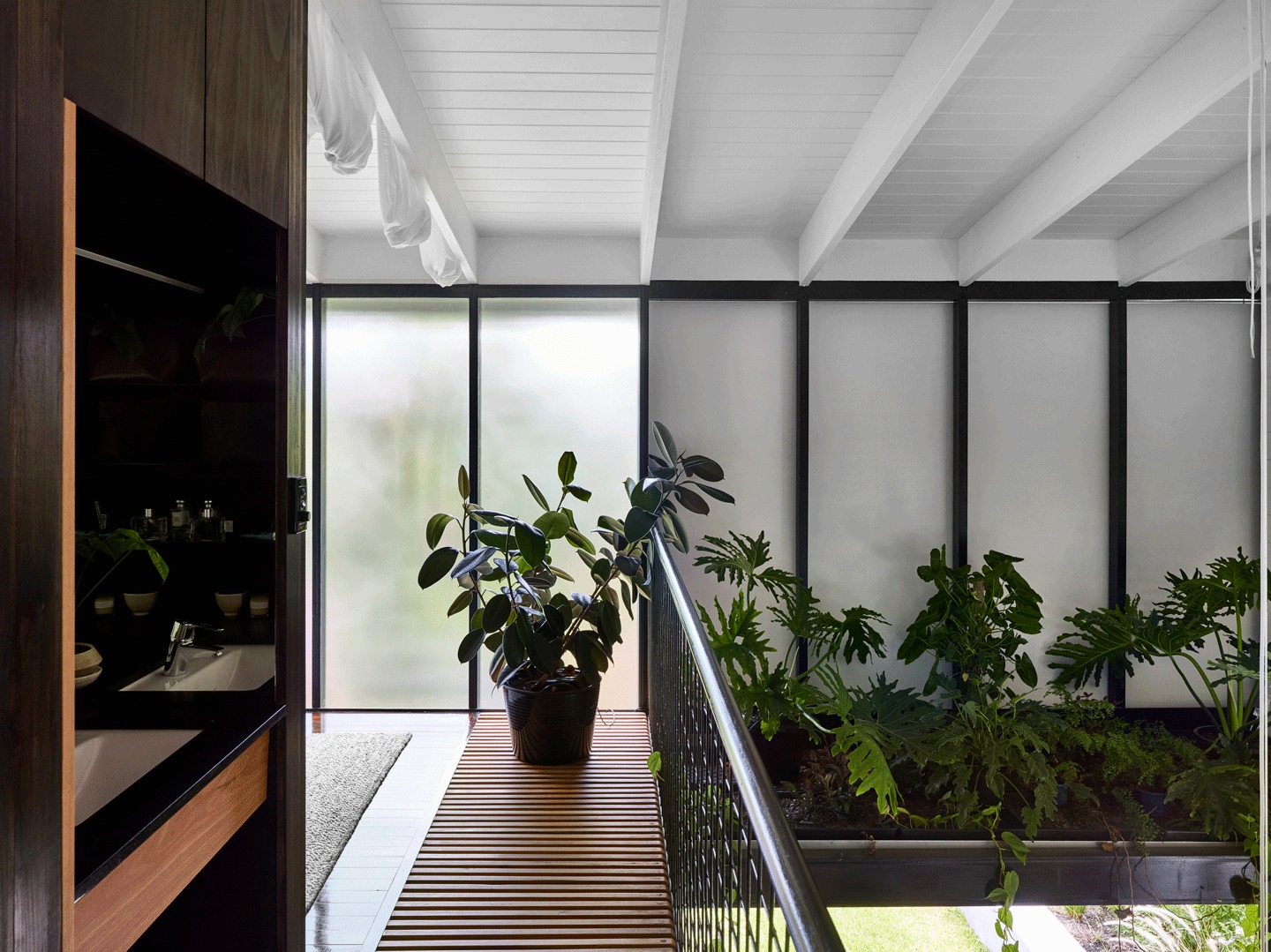 Gallery of Terrarium House / JOHN ELLWAY. ARCHITECT 26