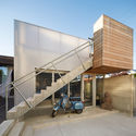Orange Avenue House / vittinoAshe - Exterior Photography, Renovation, Facade, Stairs