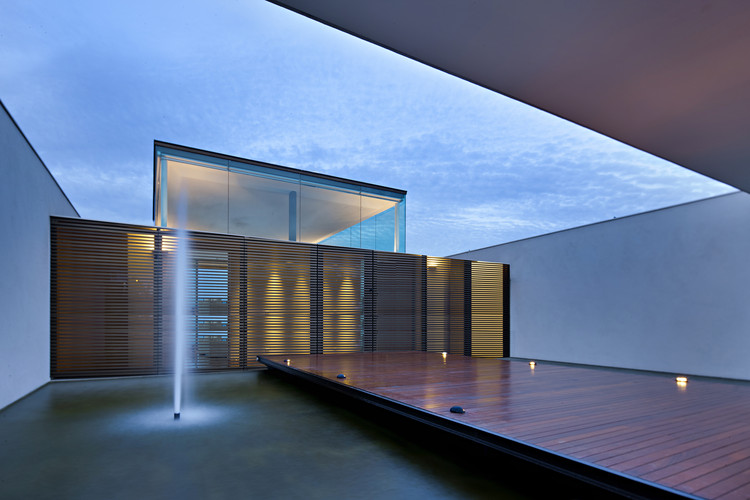 Lincoln House / Gustavo Penna Arquiteto e Associados - More Images