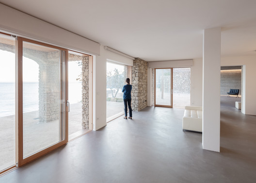 LJ House / Pietra Alborno LJ House / Pietra Alborno - Image 6 of 44