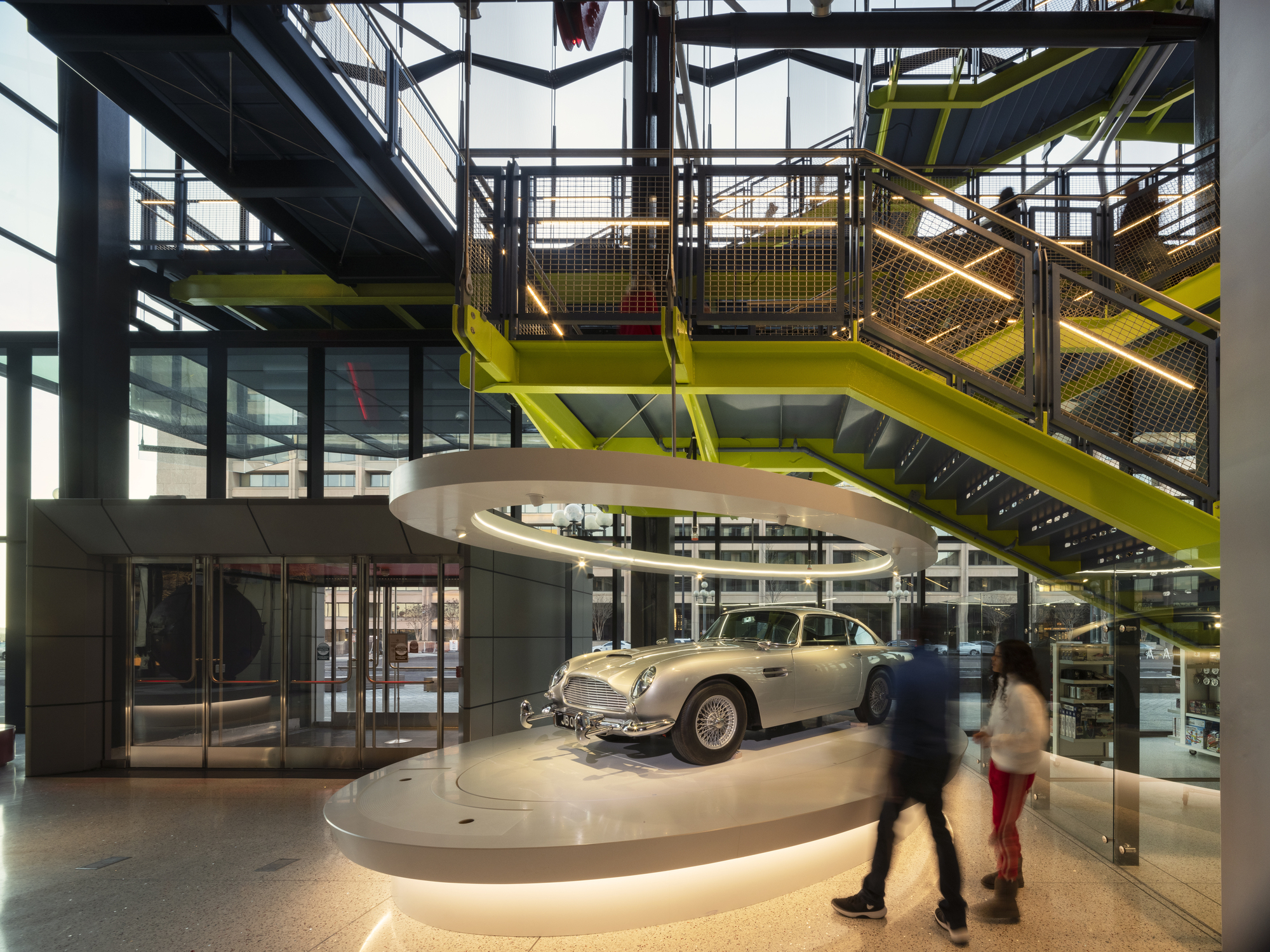 Gallery of International Spy Museum / Rogers Stirk Harbour + Partners 21