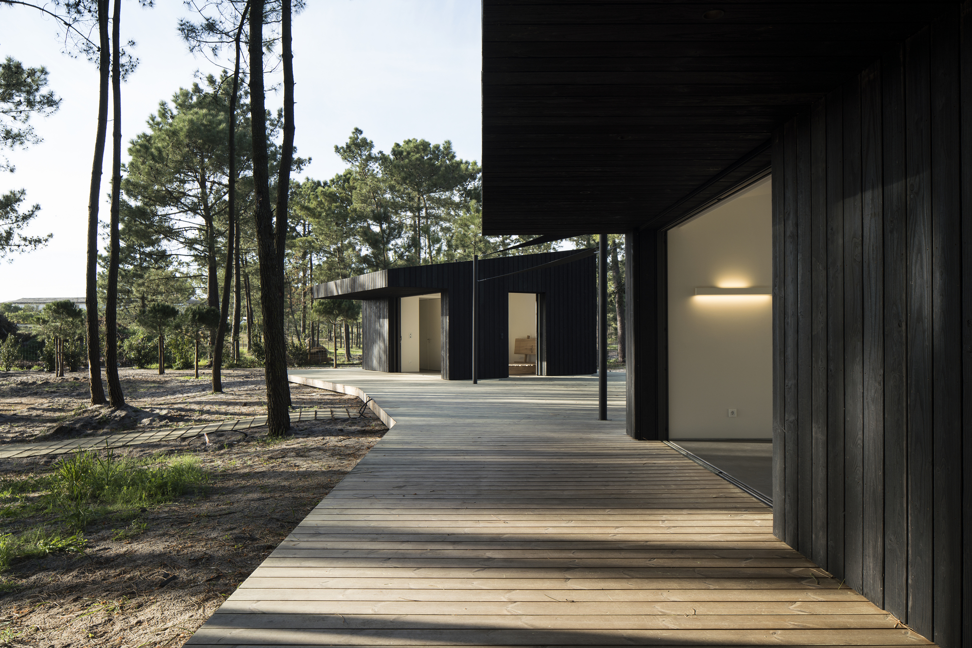 Galeria de Cabanas em Comporta / Studio 3A + Mima Housing 29