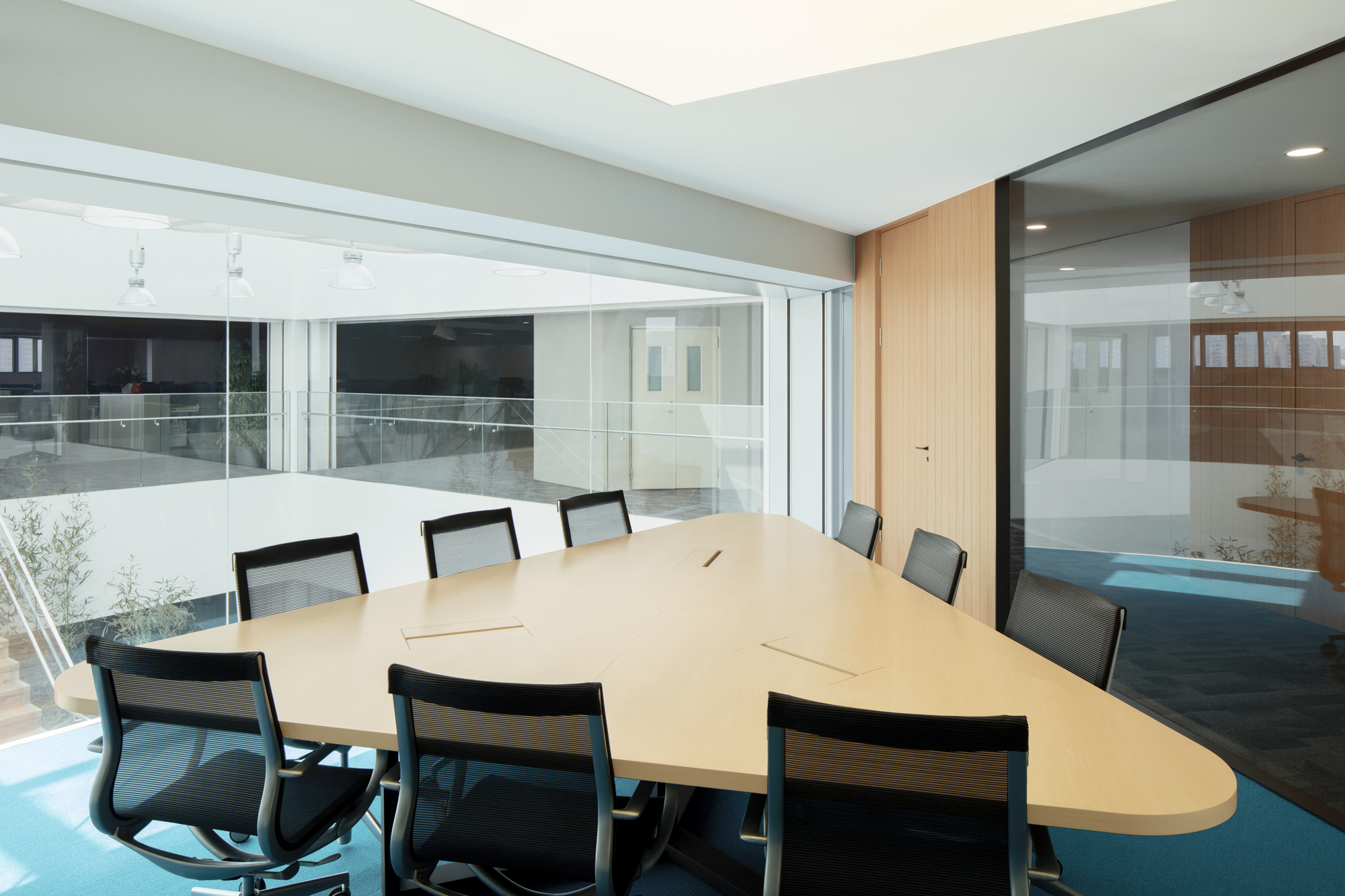 Gallery of Z Office / CPLUS 5