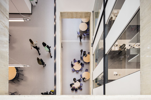 Northampton International Academy / Architecture Initiative - Image 12 of 21