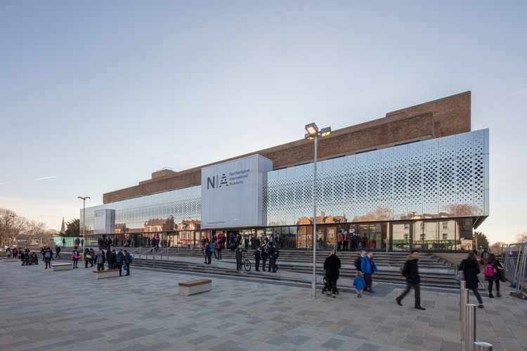 Northampton International Academy / Architecture Initiative - Image 16 of 21