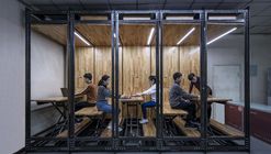 9.639, An Inserted Variable Office / LUO studio