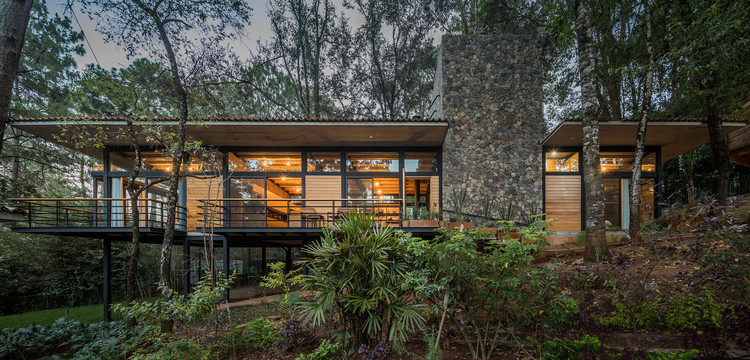 Casa Luzia / saavedra arquitectos - Ventanas, Fachada, Bosque