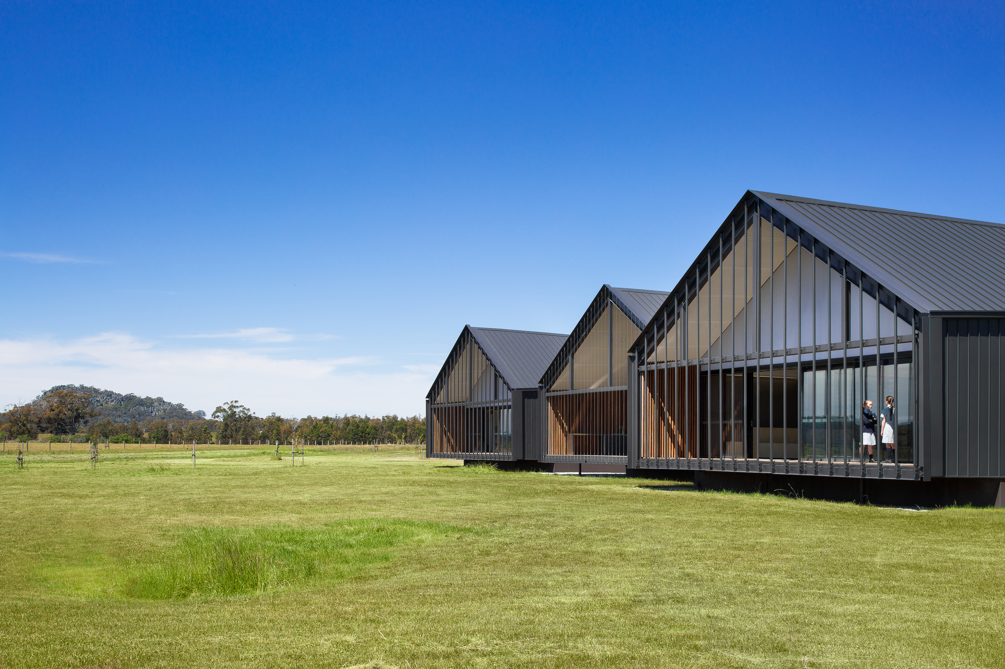 Gallery of Braemar College Middle School / Hayball 17
