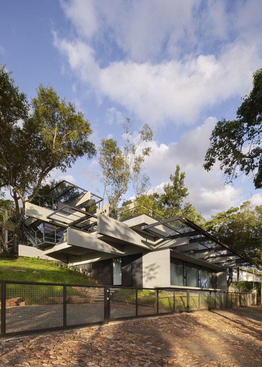 Hillside House / BAUEN - Image 9 of 29