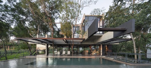 Hillside House / BAUEN - Image 1 of 29