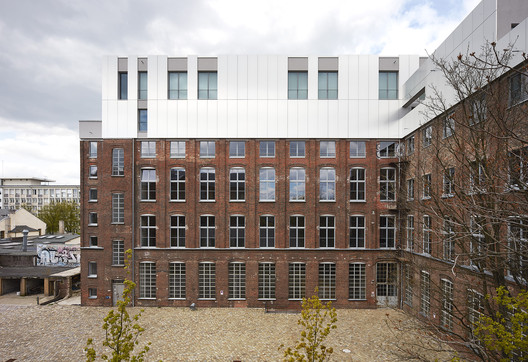 Lindower 22 Ateliers and Galleries / Heim Balp Architekten - Image 2 of 39