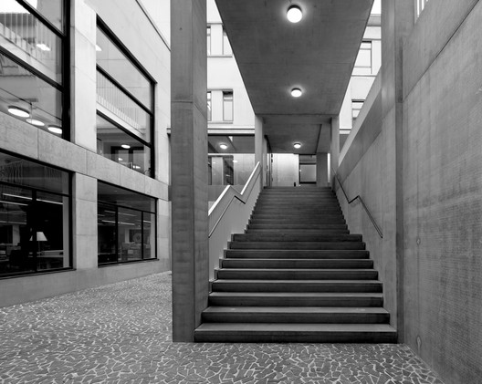 Robbrecht en Daem Promote Collaboration, Community, and Open-Minded Design Robbrecht en Daem Promote Collaboration, Community, and Open-Minded Design - Image 4 of 7