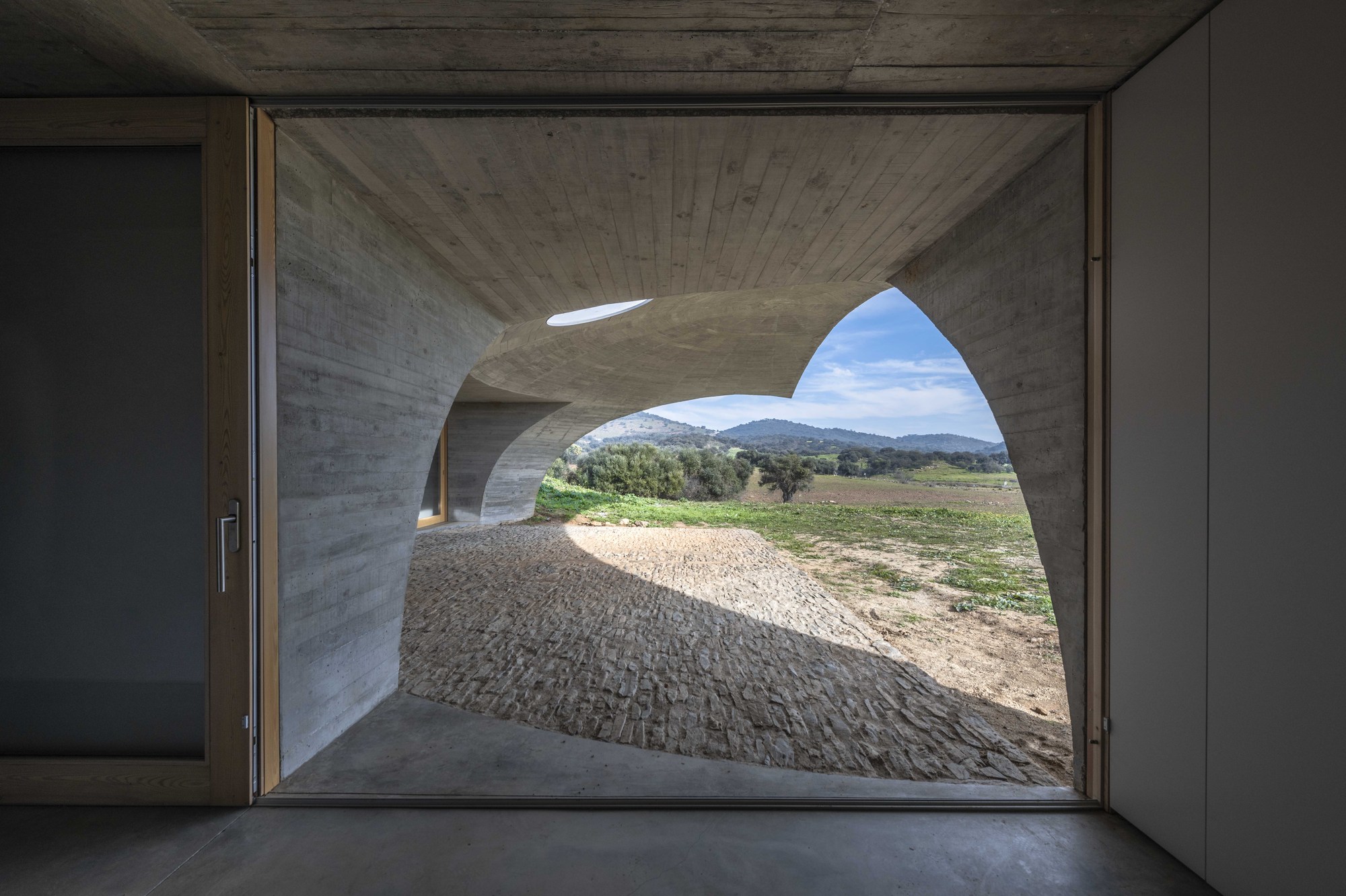 Galeria de Casa em Monsaraz / Aires Mateus - 4