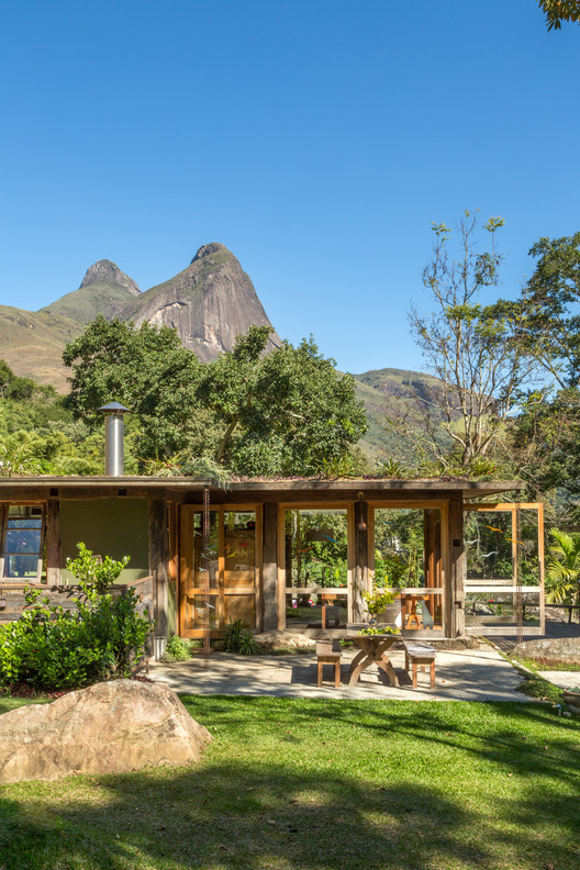 House in Correas / Rodrigo Simão Arquitetura - Image 7 of 46
