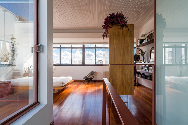 Duplex Capote / Cacho Arquitetura - Madeira, Janela, Viga, Dormitório