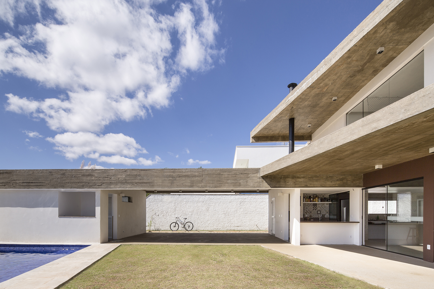 Gallery of Bentes House / CoDA Arquitetura - 18