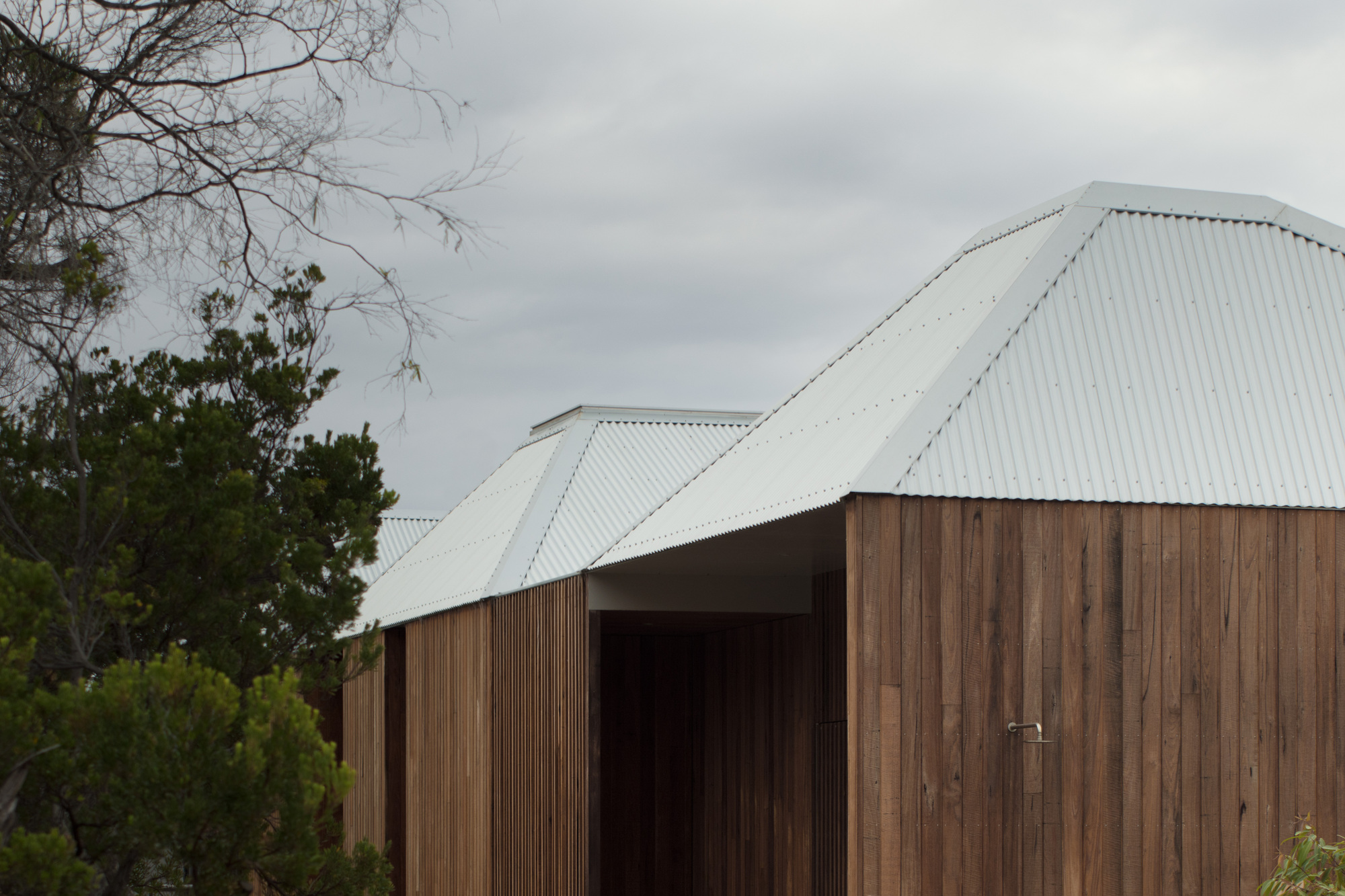 Gallery of Point Lonsdale House / Edition Office 24