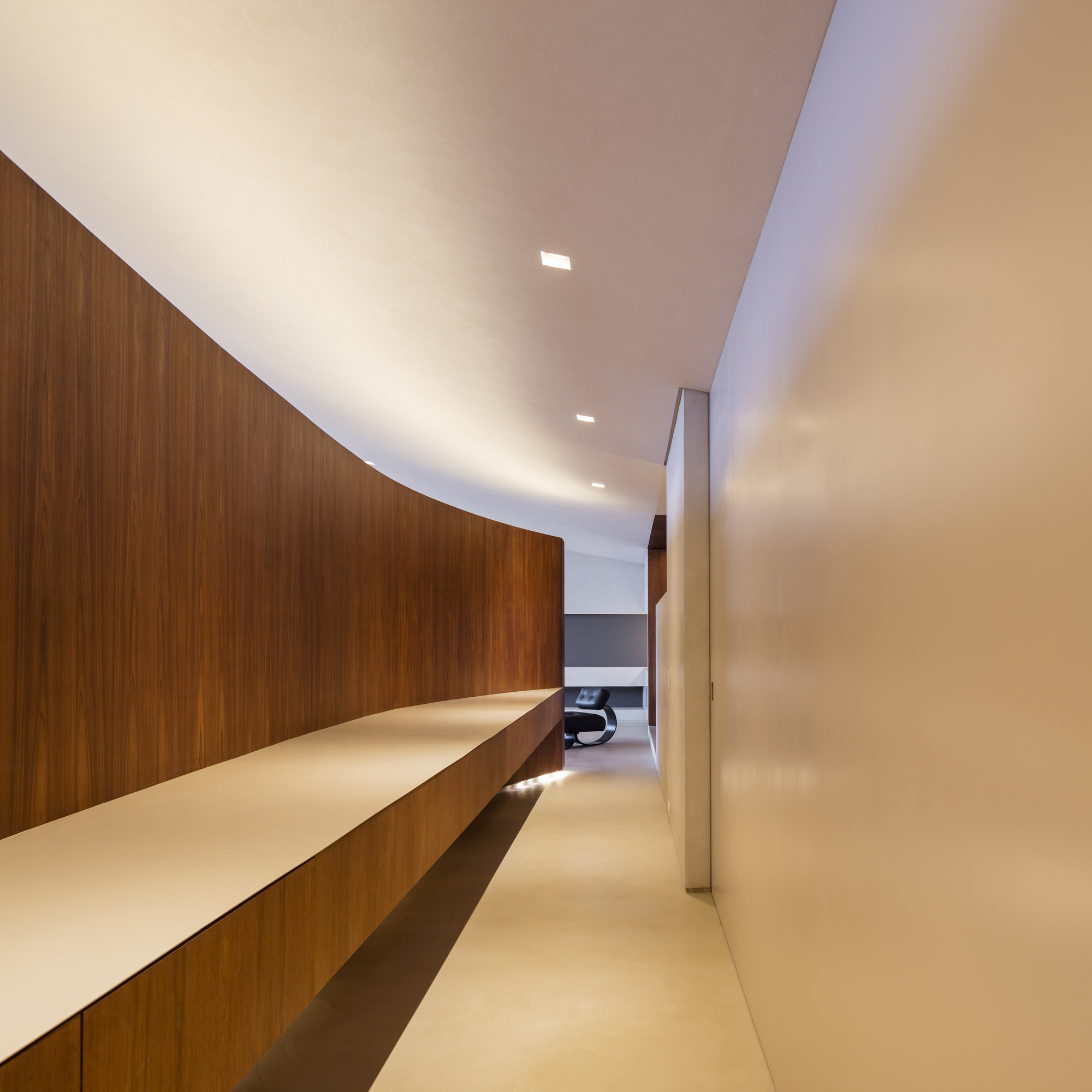 Gallery of JY House / Studio Arthur Casas - 34