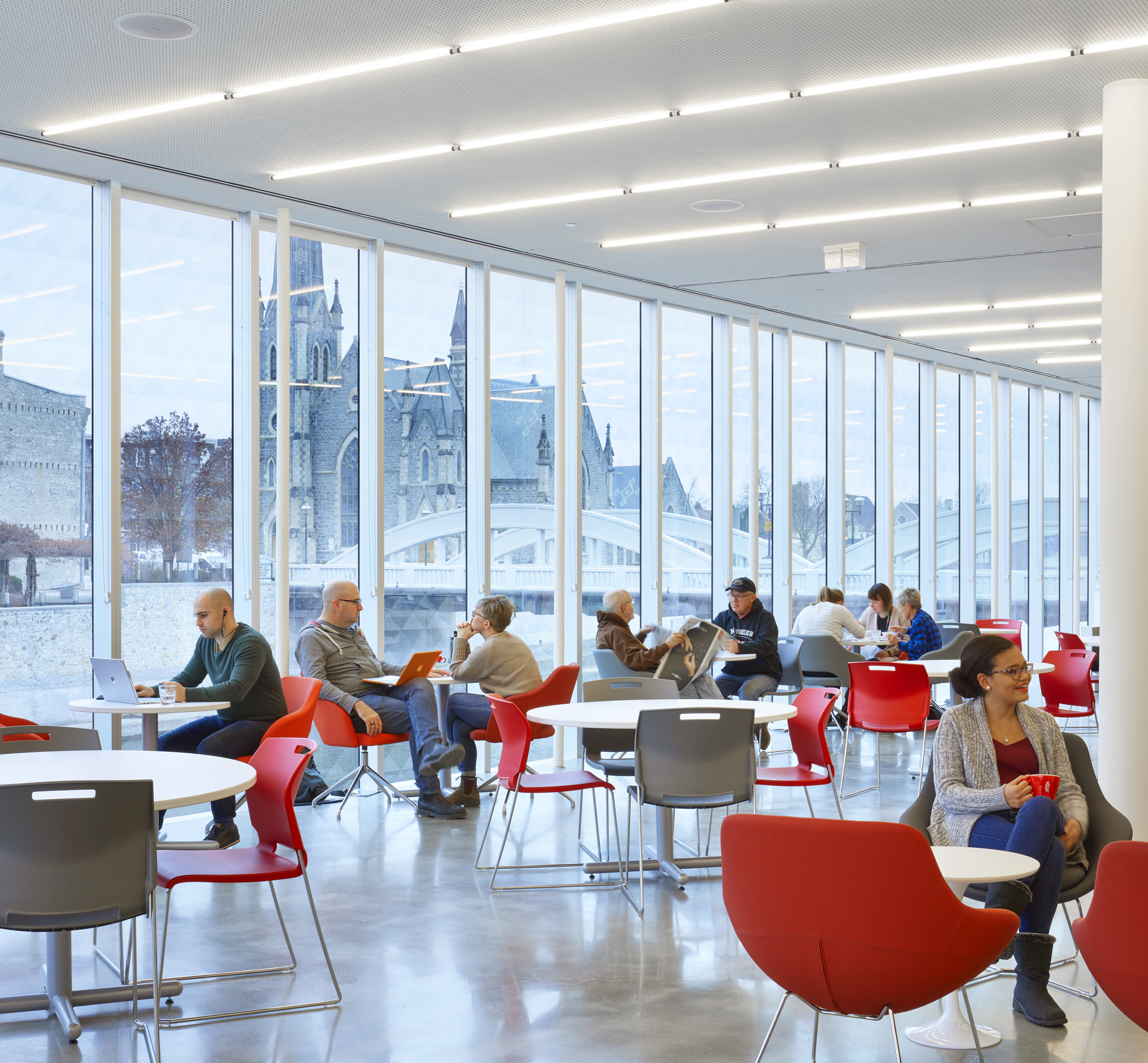 Galería de Biblioteca Idea Exchange / RDHA 25