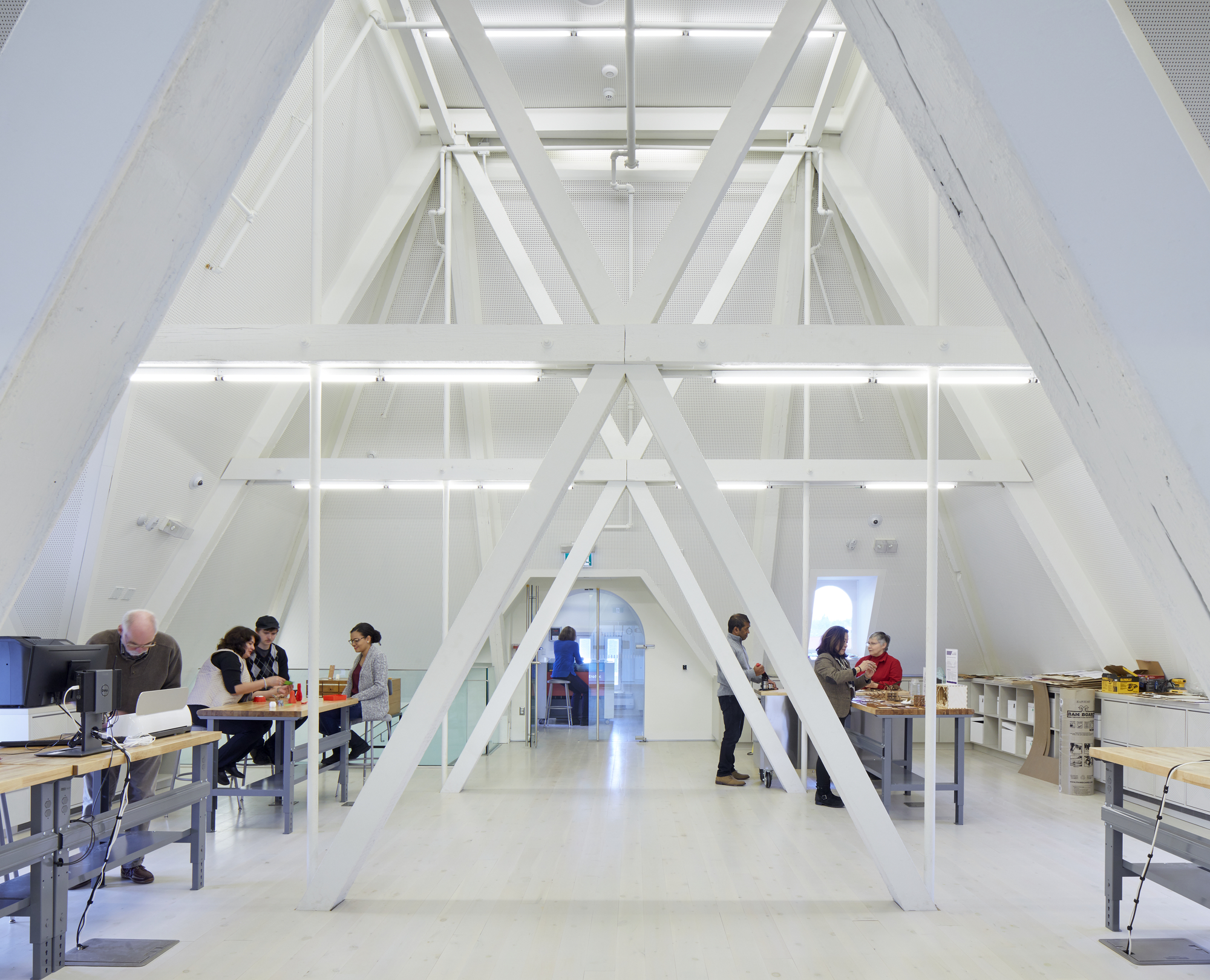 Galería de Biblioteca Idea Exchange / RDHA 2