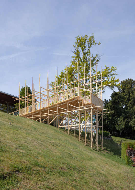 EPFL Students Build Wooden Pavilions Around Lake Geneva's Shores EPFL Students Build Wooden Pavilions Around Lake Geneva's Shores - Image 3 of 20