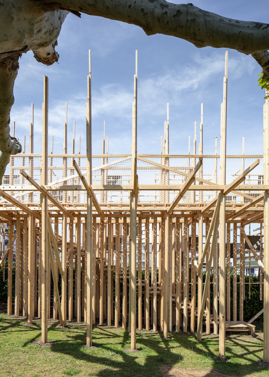 EPFL Students Build Wooden Pavilions Around Lake Geneva's Shores EPFL Students Build Wooden Pavilions Around Lake Geneva's Shores - Image 4 of 20