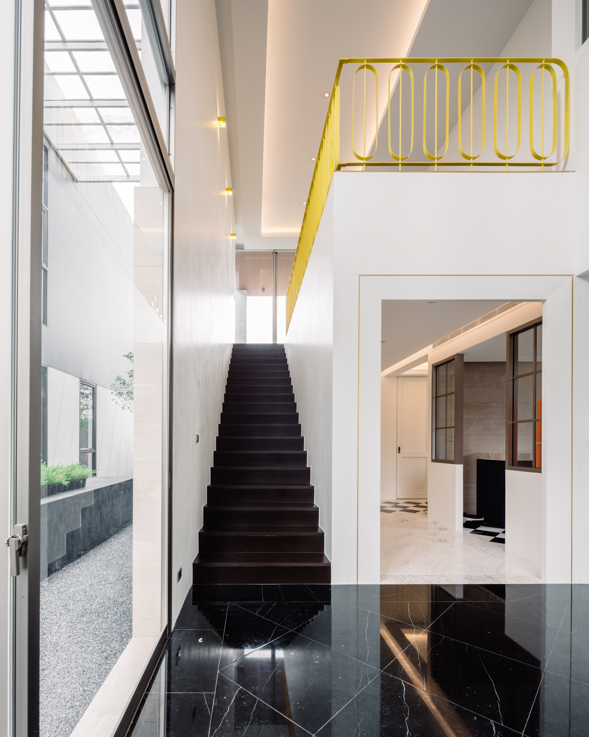 Gallery of Bird Bom House / FLAT12x - 57