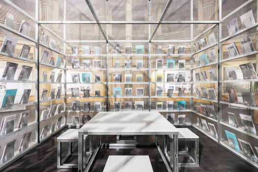 书龛，在古罗马建筑中植入现代的书架装置 / Set Architects - 4 的图像 22