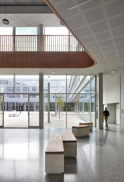 High School in Boulogne / Mikou Studio High School in Boulogne / Mikou Studio - Image 24 of 45