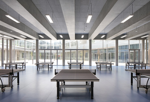 High School in Boulogne / Mikou Studio High School in Boulogne / Mikou Studio - Image 8 of 45