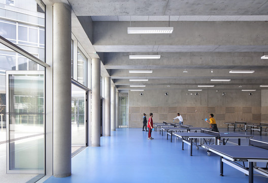 High School in Boulogne / Mikou Studio High School in Boulogne / Mikou Studio - Image 2 of 45