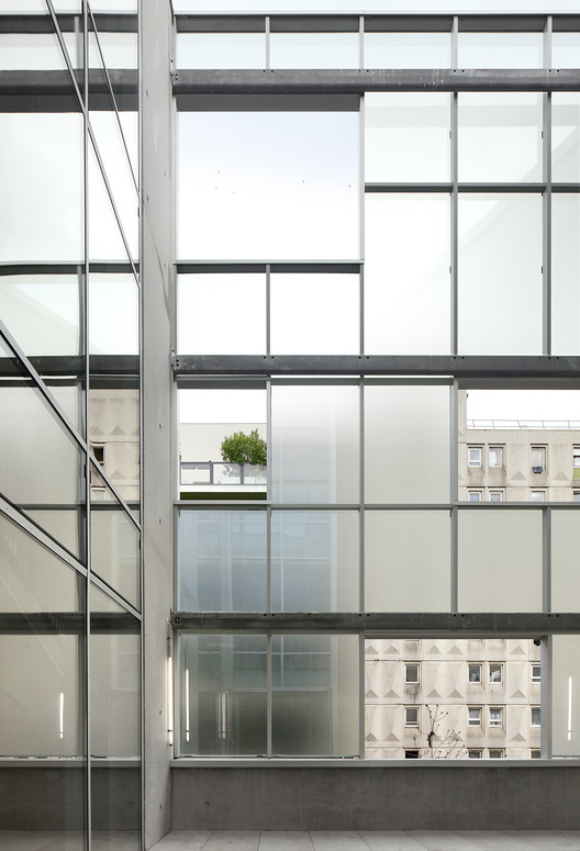 High School in Boulogne / Mikou Studio High School in Boulogne / Mikou Studio - Image 16 of 45