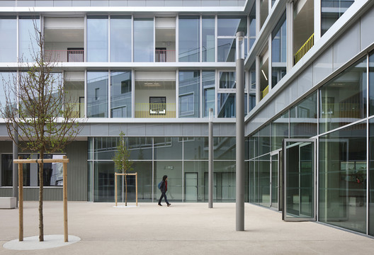 High School in Boulogne / Mikou Studio High School in Boulogne / Mikou Studio - Image 26 of 45