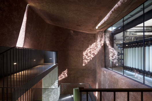 Muttenz Water Purification Plant / Oppenheim Architecture + Design Muttenz Water Purification Plant / Oppenheim Architecture + Design - Image 2 of 35