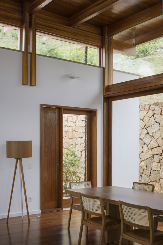 Monte House / Gávea Arquitetos - Image 9 of 28