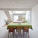 Gêmeas Houses / Zoom Urbanismo Arquitetura e Design - Interior Photography, Dining room, Table, Chair