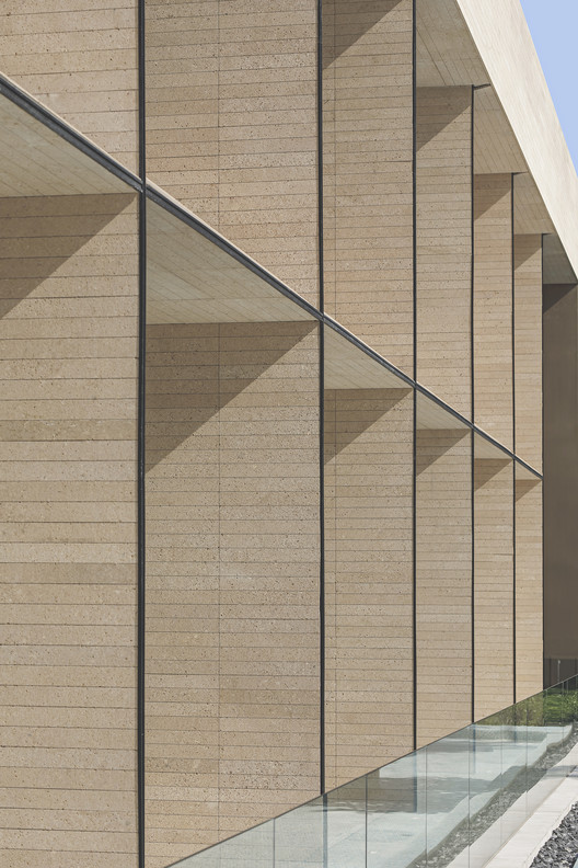 MT TITLIS Club / Matrix Design - Image 10 of 28