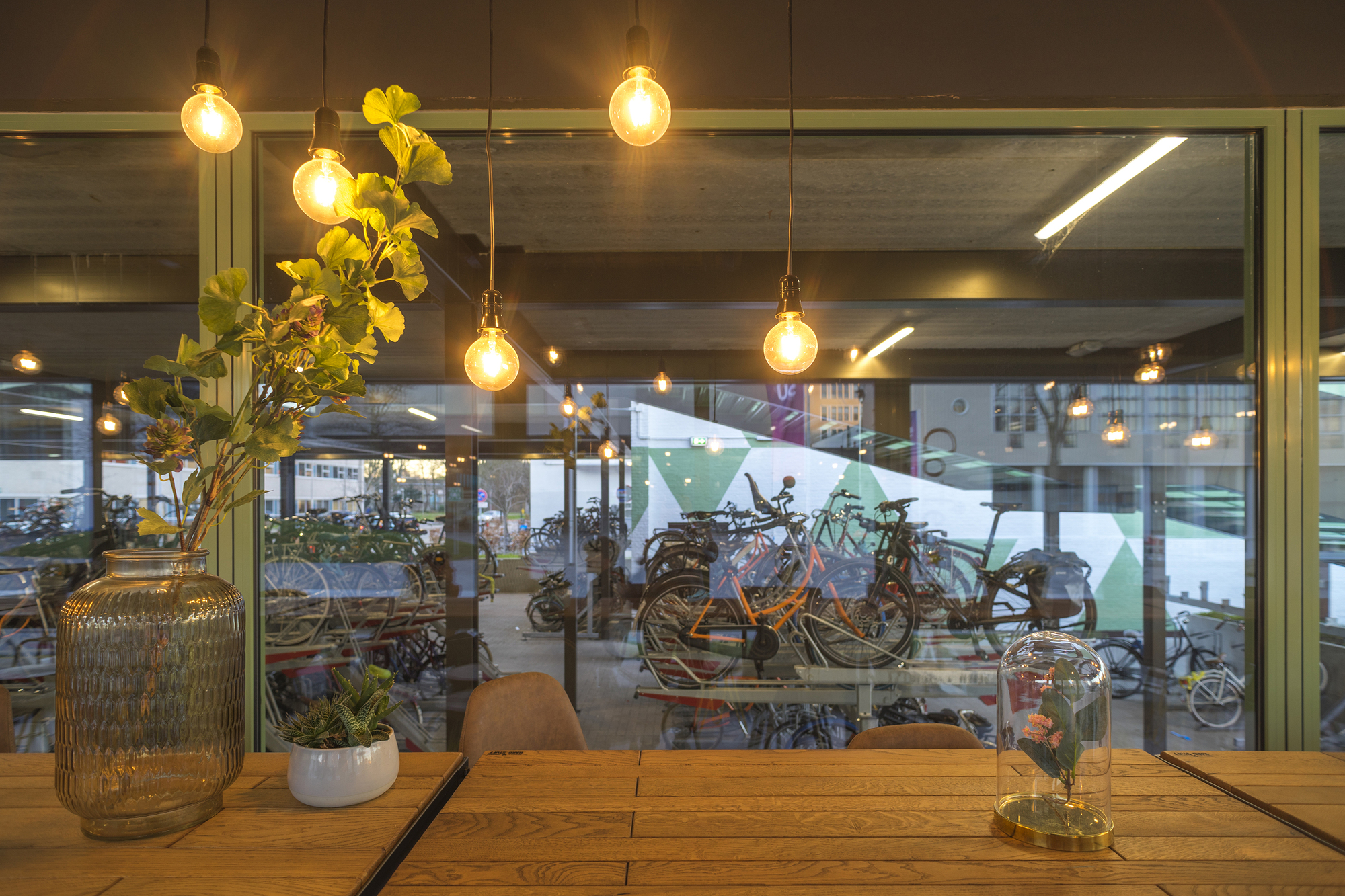 Gallery of Coffee and Bikes / BureauVanEig + Biq architecten 7