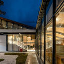 Heizhugou Zen Inn Boutique Hotel Reception Center / Yanzhushe Architecture Design - Hotels