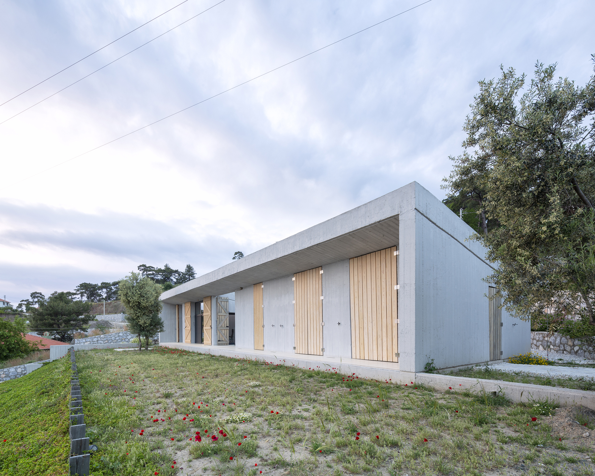 Gallery of Goat House / Yalin Architectural Design 11