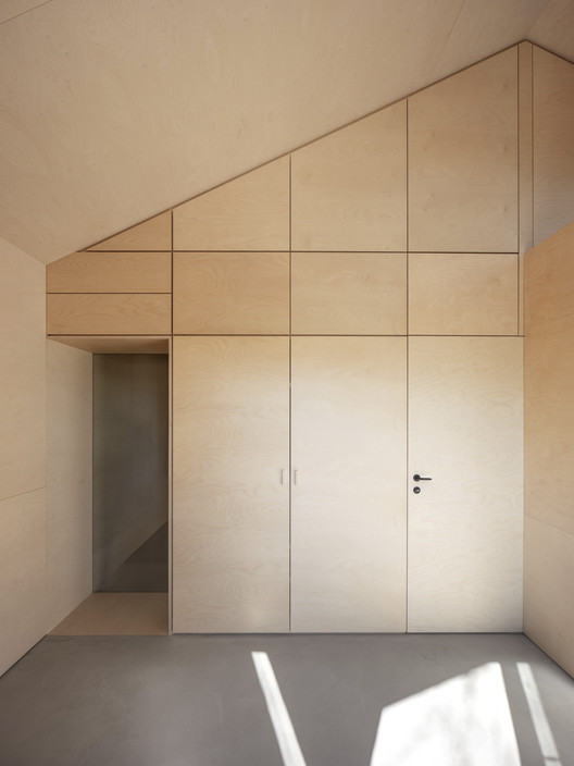 Mr. Barrett’s House / Daniel Zamarbide - Closet