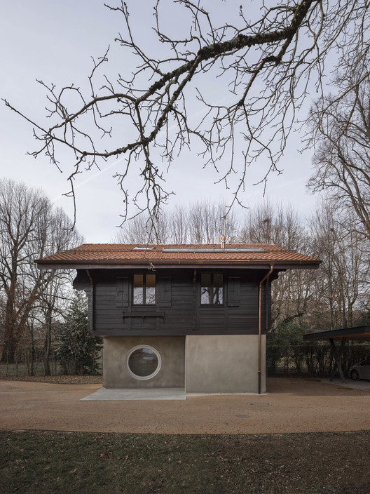 Mr. Barrett’s House / Daniel Zamarbide - Windows