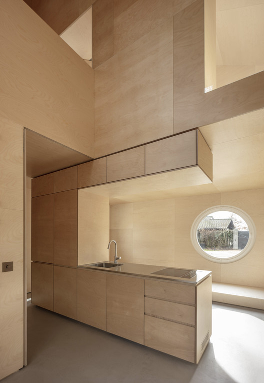 Mr. Barrett’s House / Daniel Zamarbide - Sink, Countertop