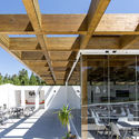 Hotel Pé no Monte Fase II  / [i]da arquitectos - Ampliação, Pátio, Viga, Fachada, Cadeira, Mesa