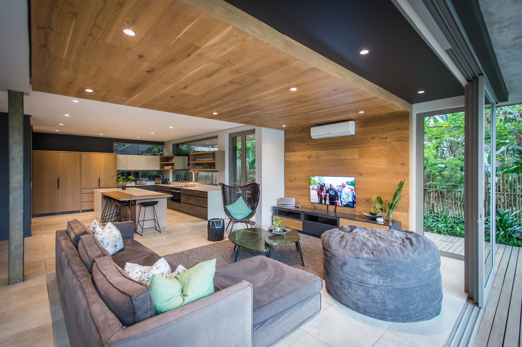 Galeria de Casa Pambathi Lane / Metropole Architects - 5