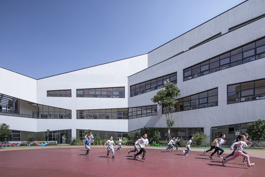 Nanxun Town Center Kindergarten / UAD - Image 10 of 25